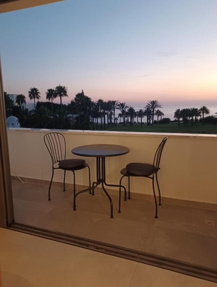 Terrazza Suites Paphos Eksteriør bilde