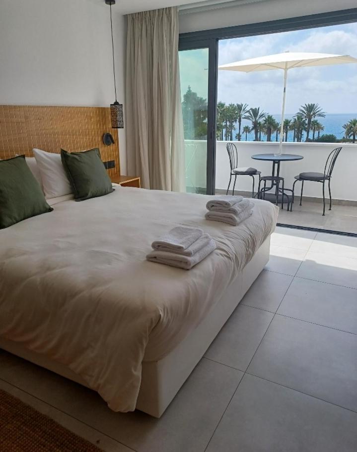 Terrazza Suites Paphos Eksteriør bilde